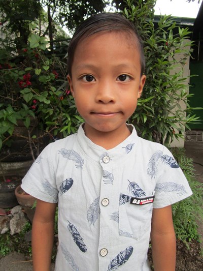 Help Miggy R. by becoming a child sponsor. Sponsoring a child is a rewarding and heartwarming experience.