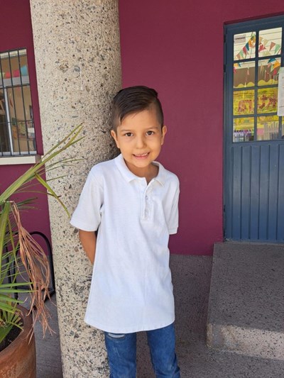Help Jonathan Manuel by becoming a child sponsor. Sponsoring a child is a rewarding and heartwarming experience.