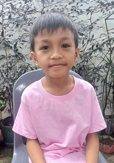 Help Nathan A. by becoming a child sponsor. Sponsoring a child is a rewarding and heartwarming experience.