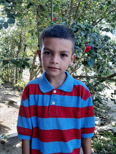 Help Brayan Josue by becoming a child sponsor. Sponsoring a child is a rewarding and heartwarming experience.