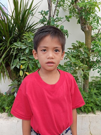 Help Eduardo Jr. R. by becoming a child sponsor. Sponsoring a child is a rewarding and heartwarming experience.
