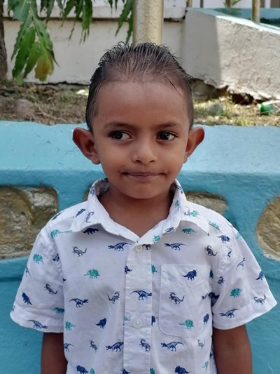 Help Olbin Yobani by becoming a child sponsor. Sponsoring a child is a rewarding and heartwarming experience.