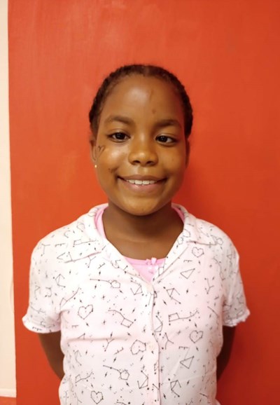 Help Talihana by becoming a child sponsor. Sponsoring a child is a rewarding and heartwarming experience.