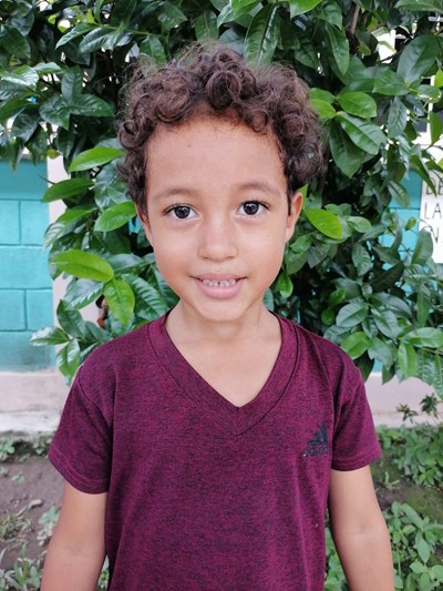 Help Carlos Joel by becoming a child sponsor. Sponsoring a child is a rewarding and heartwarming experience.