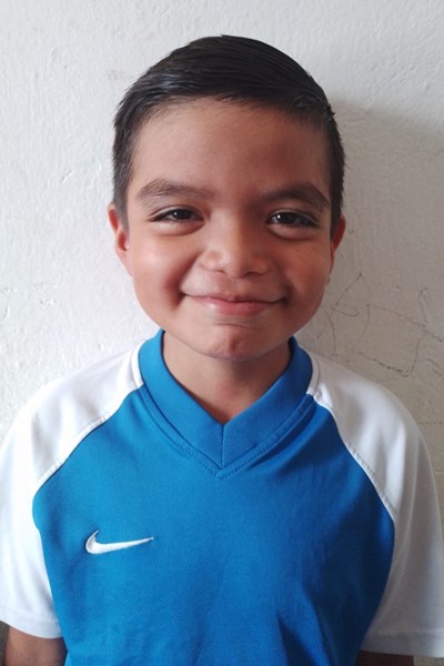 Help Ostyn Yadiel by becoming a child sponsor. Sponsoring a child is a rewarding and heartwarming experience.