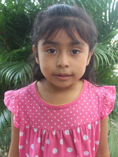 Help Linda Estrella by becoming a child sponsor. Sponsoring a child is a rewarding and heartwarming experience.