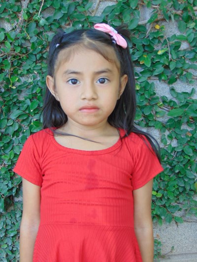 Help Kimberly Dayana by becoming a child sponsor. Sponsoring a child is a rewarding and heartwarming experience.