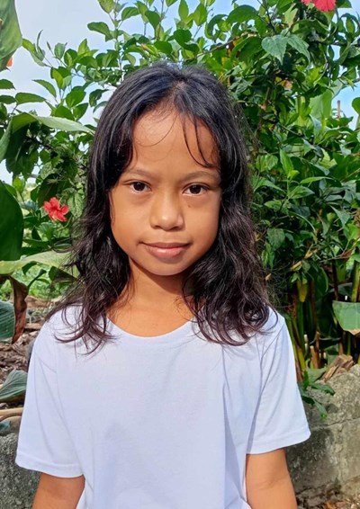 Help Nerilyn M. by becoming a child sponsor. Sponsoring a child is a rewarding and heartwarming experience.