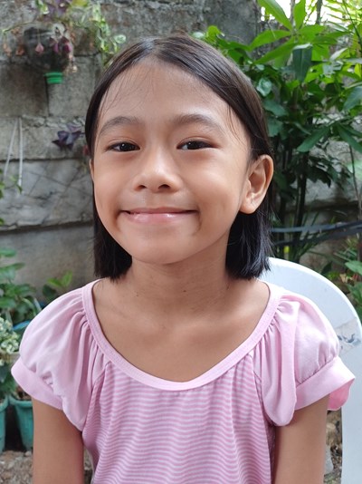 Help Natalie D. by becoming a child sponsor. Sponsoring a child is a rewarding and heartwarming experience.