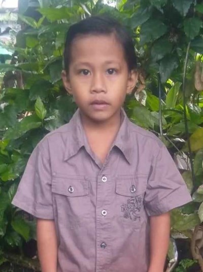 Help Ronnie  G. by becoming a child sponsor. Sponsoring a child is a rewarding and heartwarming experience.