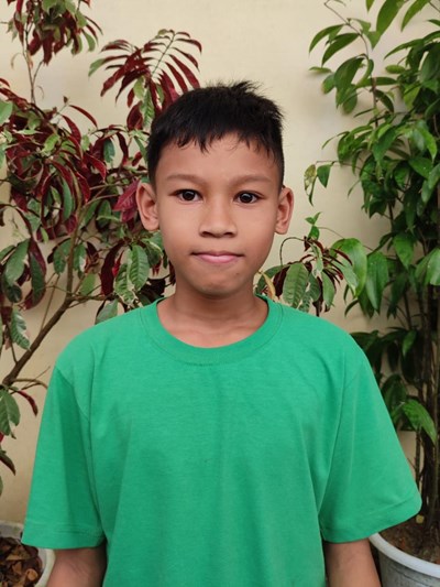 Help Xander C. by becoming a child sponsor. Sponsoring a child is a rewarding and heartwarming experience.