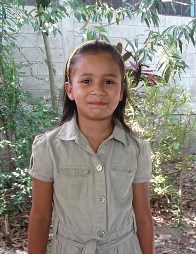 Help Genesis Sarai by becoming a child sponsor. Sponsoring a child is a rewarding and heartwarming experience.