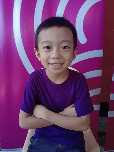 Help Gerald Jr. Z. by becoming a child sponsor. Sponsoring a child is a rewarding and heartwarming experience.