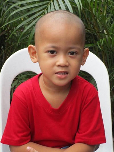 Help John Gian N. by becoming a child sponsor. Sponsoring a child is a rewarding and heartwarming experience.