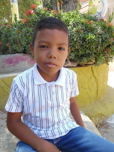 Help Vicmar Isac by becoming a child sponsor. Sponsoring a child is a rewarding and heartwarming experience.