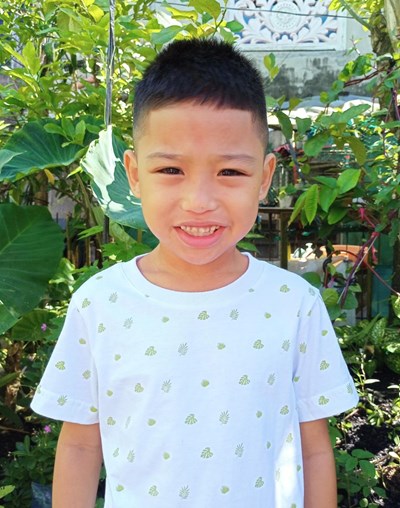 Help Kyrie Niro A. by becoming a child sponsor. Sponsoring a child is a rewarding and heartwarming experience.