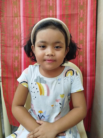 Help Scarlette D. by becoming a child sponsor. Sponsoring a child is a rewarding and heartwarming experience.