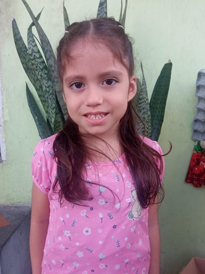 Help Sara Yuridia by becoming a child sponsor. Sponsoring a child is a rewarding and heartwarming experience.