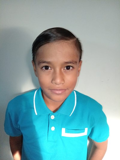 Help Nanfis Ranulfo by becoming a child sponsor. Sponsoring a child is a rewarding and heartwarming experience.