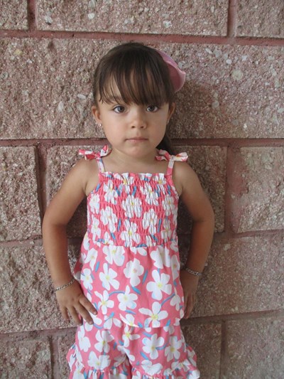 Help Romina Amaydani by becoming a child sponsor. Sponsoring a child is a rewarding and heartwarming experience.