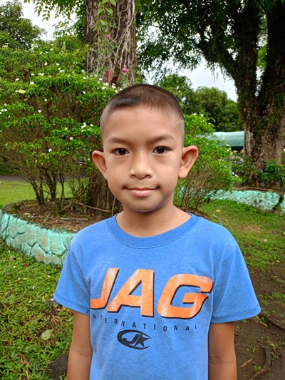 Help Jomel B. by becoming a child sponsor. Sponsoring a child is a rewarding and heartwarming experience.