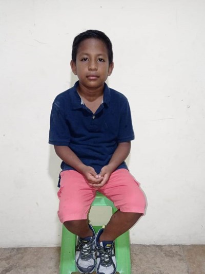 Help Robert Andres by becoming a child sponsor. Sponsoring a child is a rewarding and heartwarming experience.