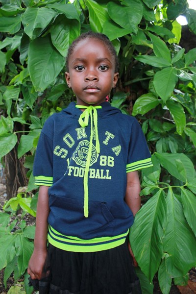 Help Linda by becoming a child sponsor. Sponsoring a child is a rewarding and heartwarming experience.