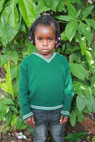 Help Naomi by becoming a child sponsor. Sponsoring a child is a rewarding and heartwarming experience.