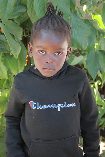 Help Bukata by becoming a child sponsor. Sponsoring a child is a rewarding and heartwarming experience.