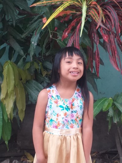 Help Dulce Emily by becoming a child sponsor. Sponsoring a child is a rewarding and heartwarming experience.