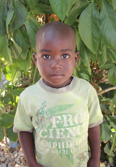 Help David by becoming a child sponsor. Sponsoring a child is a rewarding and heartwarming experience.