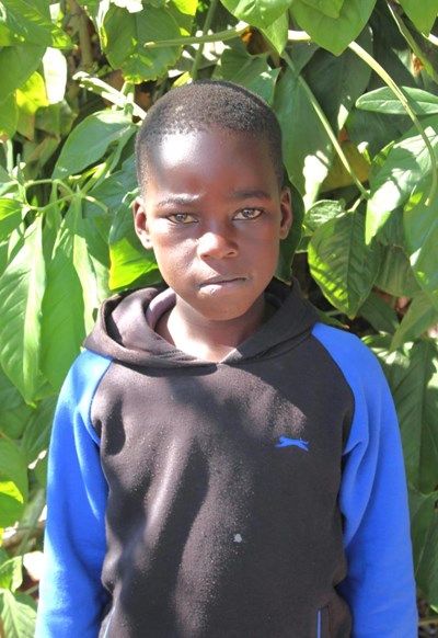 Help Wezi by becoming a child sponsor. Sponsoring a child is a rewarding and heartwarming experience.