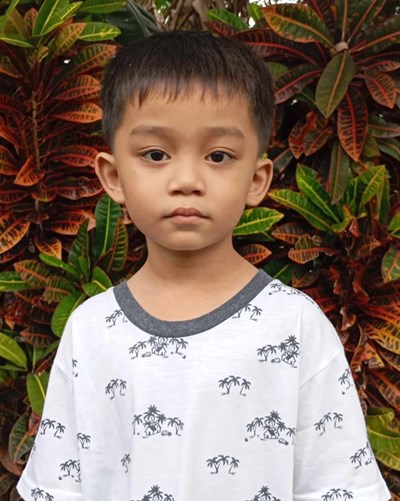 Help Benhur Salvador R. by becoming a child sponsor. Sponsoring a child is a rewarding and heartwarming experience.