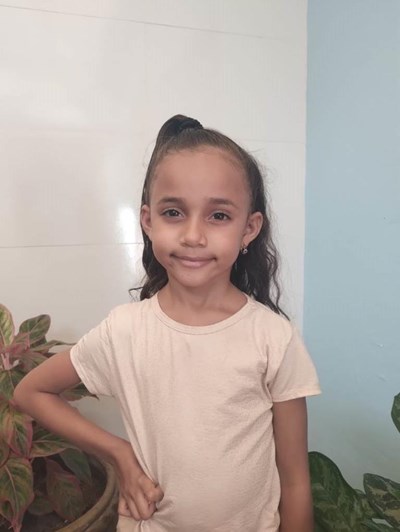 Help Thaily Maria by becoming a child sponsor. Sponsoring a child is a rewarding and heartwarming experience.