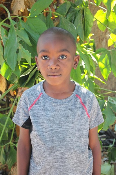 Help Emmanuel by becoming a child sponsor. Sponsoring a child is a rewarding and heartwarming experience.