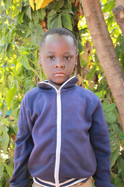 Help Mainza by becoming a child sponsor. Sponsoring a child is a rewarding and heartwarming experience.