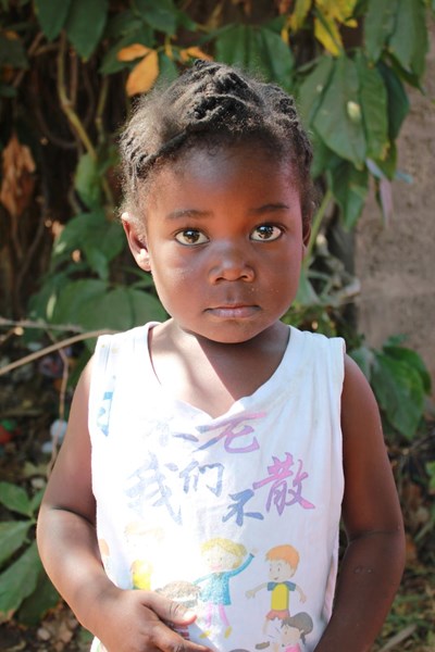 Help Divine Mbuyoti by becoming a child sponsor. Sponsoring a child is a rewarding and heartwarming experience.