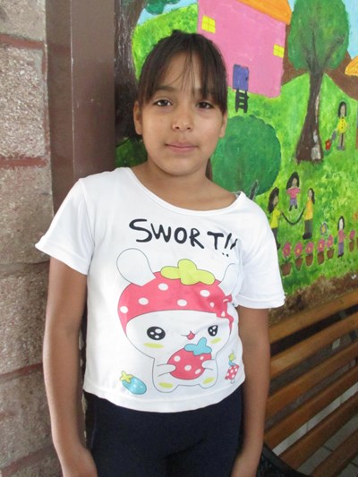 Help Wendy Yamile by becoming a child sponsor. Sponsoring a child is a rewarding and heartwarming experience.