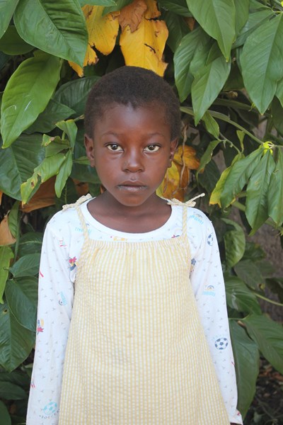 Help Esther by becoming a child sponsor. Sponsoring a child is a rewarding and heartwarming experience.