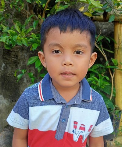 Help Jay R A. by becoming a child sponsor. Sponsoring a child is a rewarding and heartwarming experience.