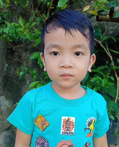 Help Kalix Ace B. by becoming a child sponsor. Sponsoring a child is a rewarding and heartwarming experience.
