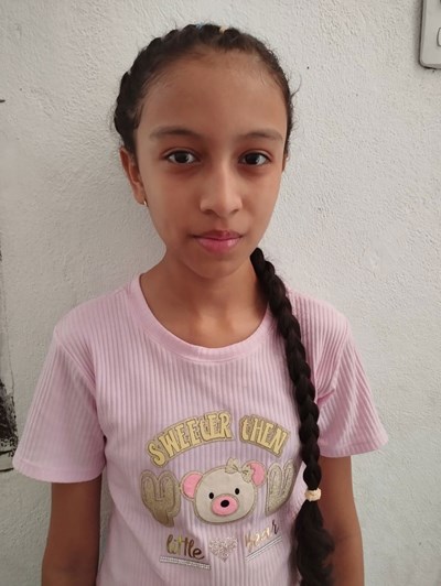 Help Daireth Alejandra by becoming a child sponsor. Sponsoring a child is a rewarding and heartwarming experience.