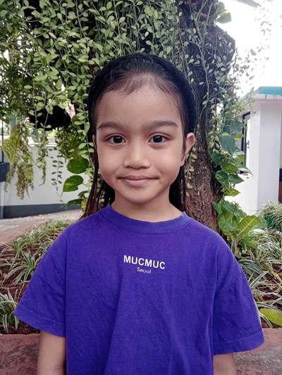 Help Princess B. by becoming a child sponsor. Sponsoring a child is a rewarding and heartwarming experience.