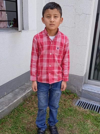 Help Diego Jesús by becoming a child sponsor. Sponsoring a child is a rewarding and heartwarming experience.