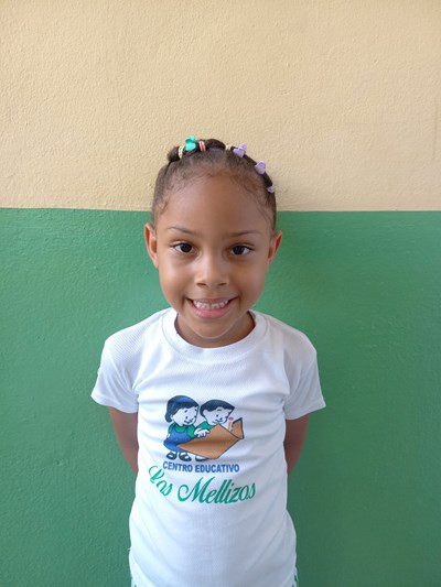 Help Luisanna by becoming a child sponsor. Sponsoring a child is a rewarding and heartwarming experience.