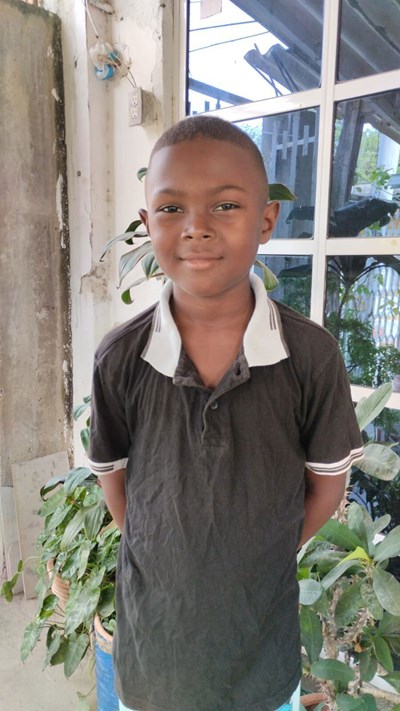 Help Antony by becoming a child sponsor. Sponsoring a child is a rewarding and heartwarming experience.