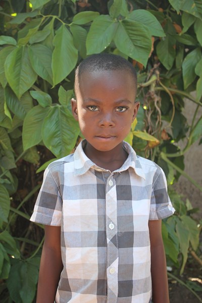 Help Ben by becoming a child sponsor. Sponsoring a child is a rewarding and heartwarming experience.