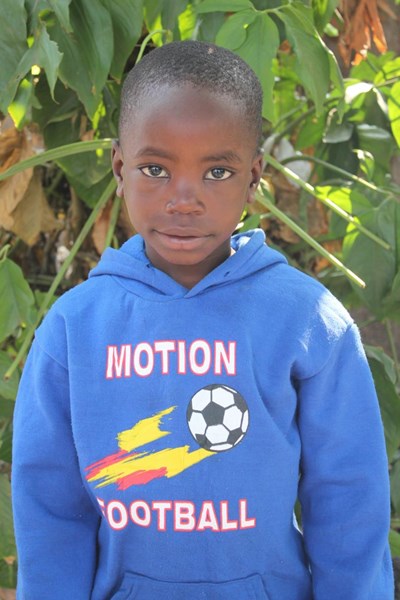 Help Mathews by becoming a child sponsor. Sponsoring a child is a rewarding and heartwarming experience.