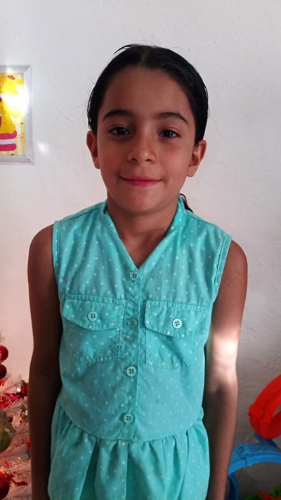 Help Melany Dayana by becoming a child sponsor. Sponsoring a child is a rewarding and heartwarming experience.