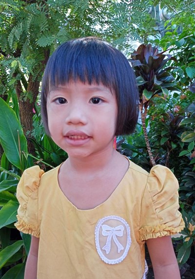 Help Shan Venice Parpa by becoming a child sponsor. Sponsoring a child is a rewarding and heartwarming experience.